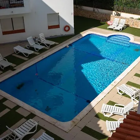 One-bedroom In Old Town With Pool 알부페이라