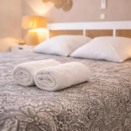 아파트 One-bedroom In Old Town With Pool 알부페이라