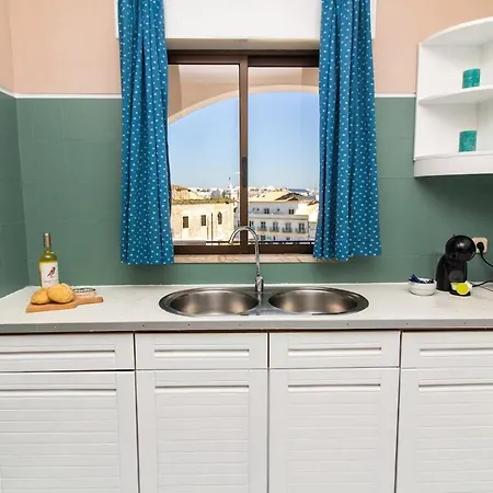 One-bedroom In Old Town With Pool