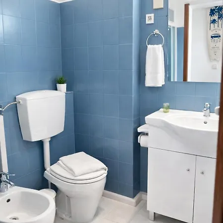 아파트 One-bedroom In Old Town With Pool 알부페이라